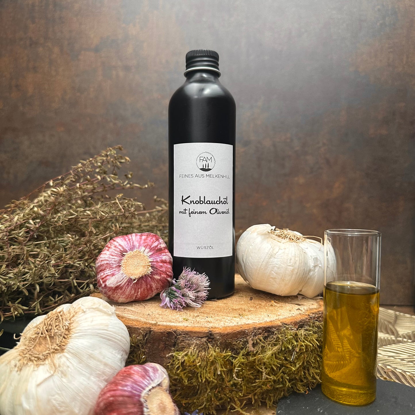 KNOBLAUCHÖL MIT FEINEM OLIVENÖL