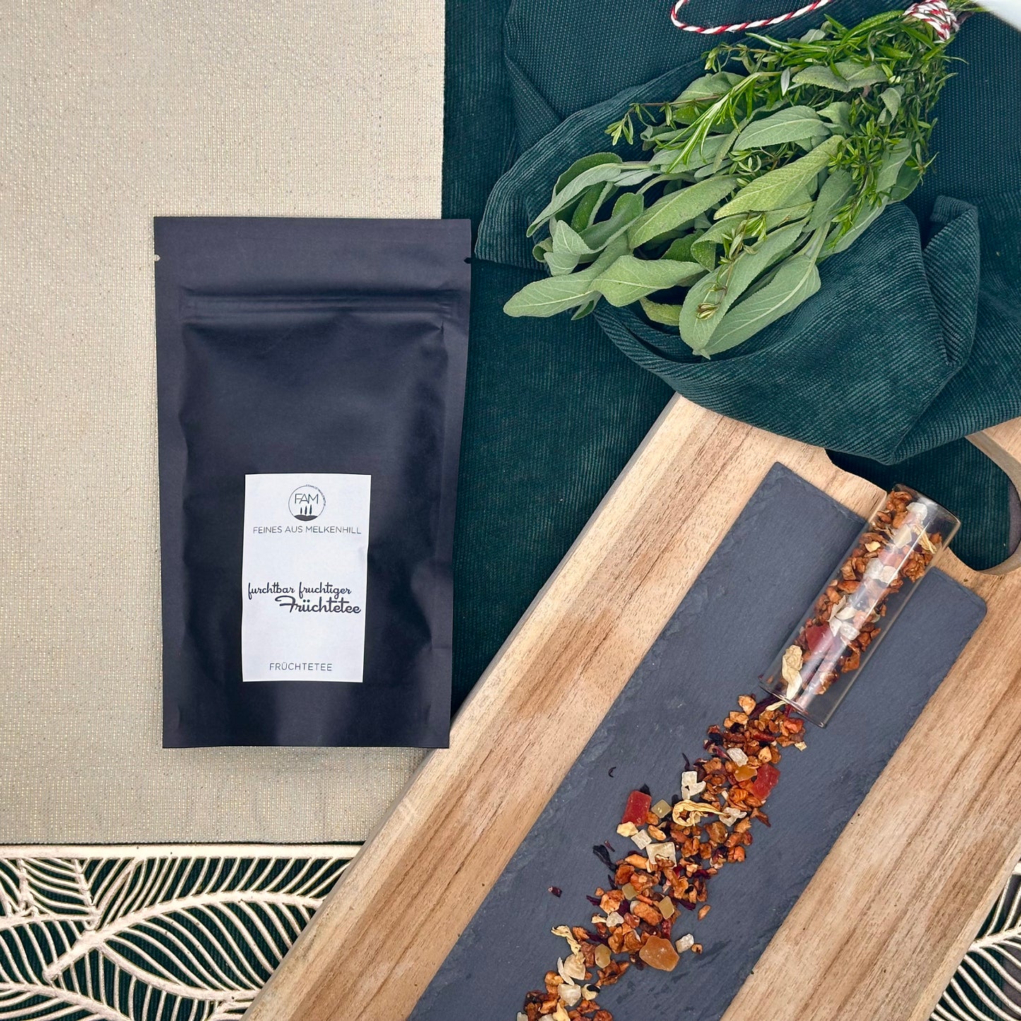 FURCHTBAR FRUCHTIGER FRÜCHTETEE